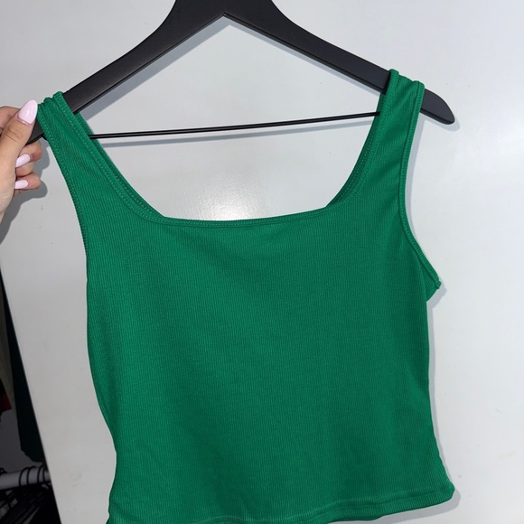 2/$15 SHEIN Bright Green Ribbed Tank Top - Picture 2 of 2